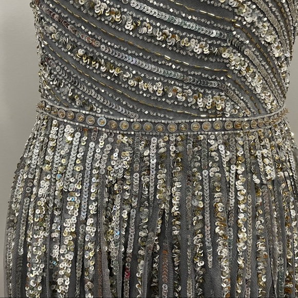 Mac Duggal 5220 Silver Sequin One Shoulder Gown 6 - Picture 4 of 10